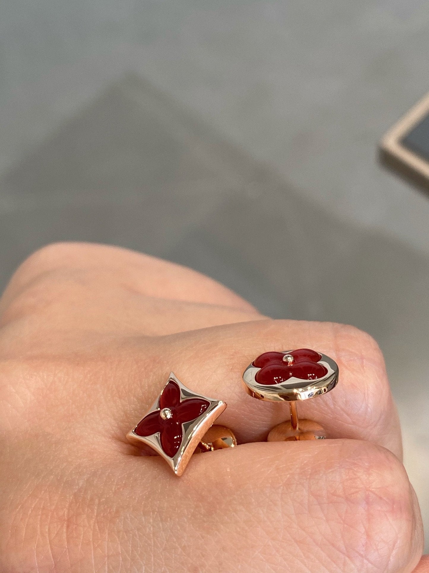 [Mystic]STAR AND SUN PINK GOLD CARNELIAN STUD EARRINGS