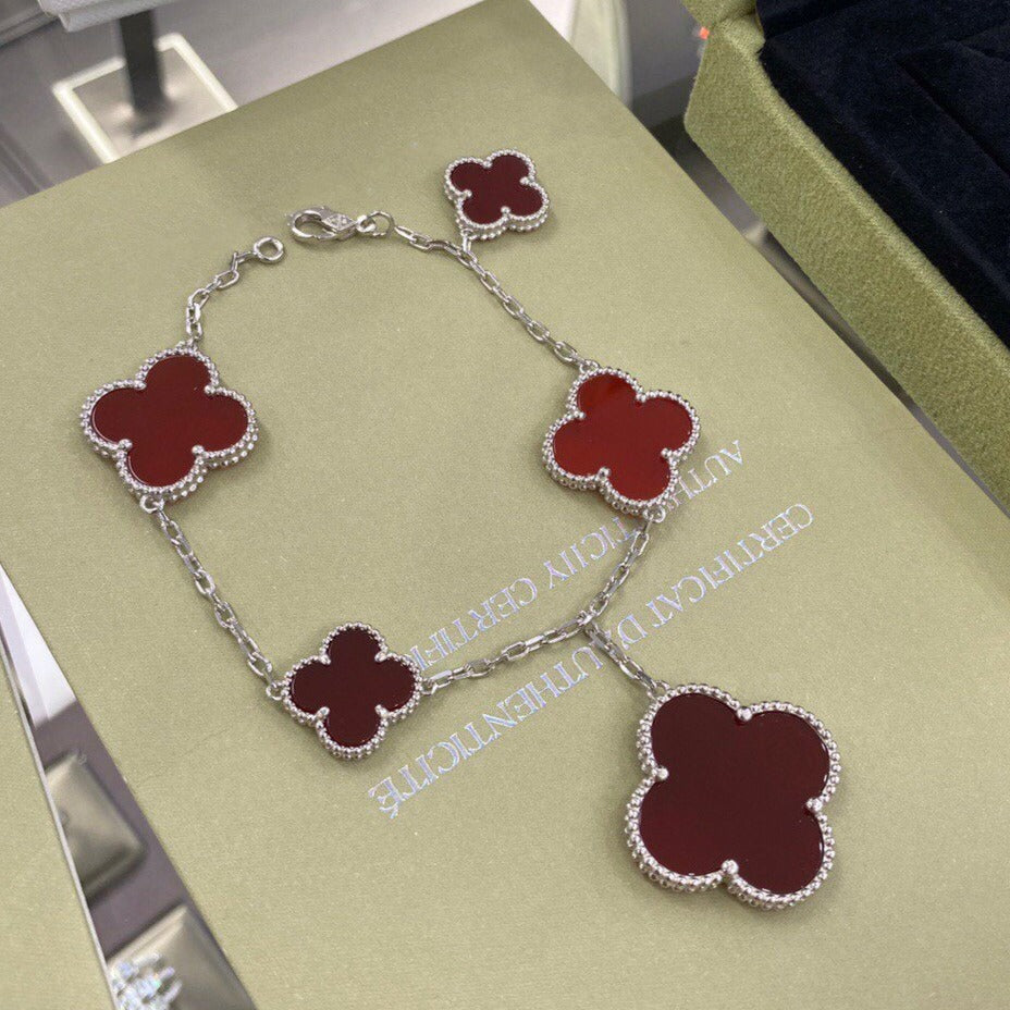 [Mystic]CLOVER 5 MOTIFS SIVLER CARNELIAN BRACELET
