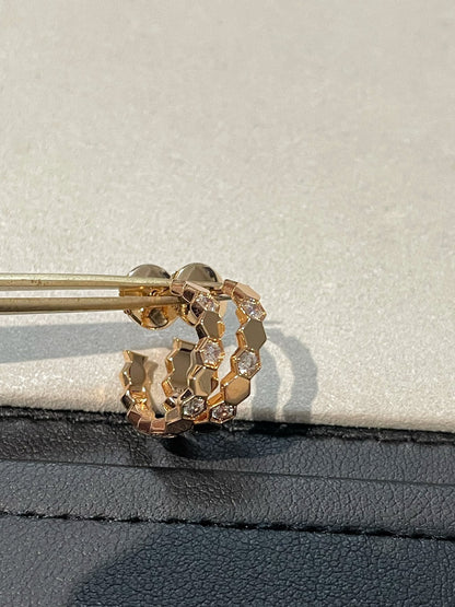 [ミスティック]中空デザイン 四つ葉のクローバー 花の形をしたリング