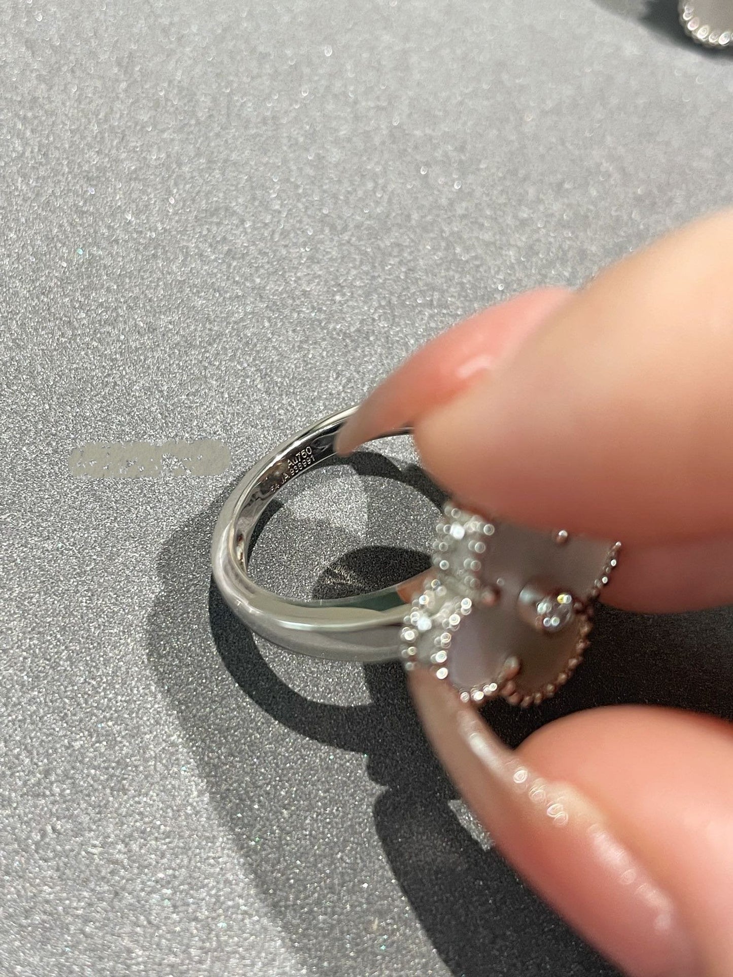 [ミスティック]クローバー シルバー白蝶貝 ダイヤモンド リング