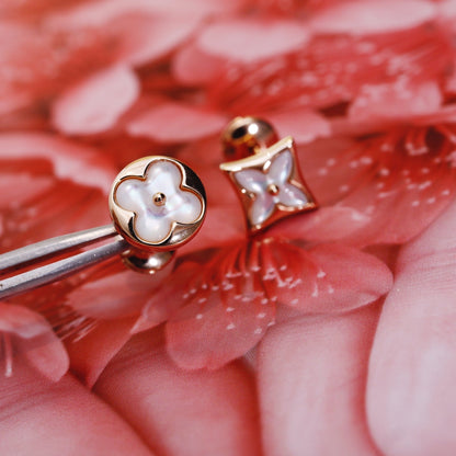 [Mystic]STAR AND SUN PINK GOLD MOP STUD EARRINGS