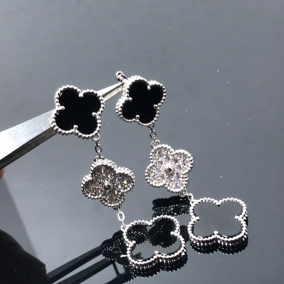 [Mystic]クローバー3モチーフ ダイヤモンド オニキス シルバーピアス