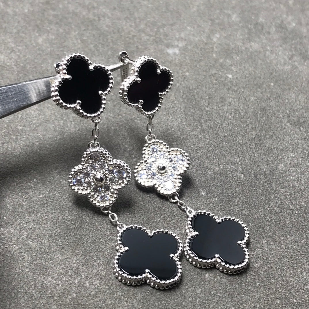 [Mystic]クローバー3モチーフ ダイヤモンド オニキス シルバーピアス