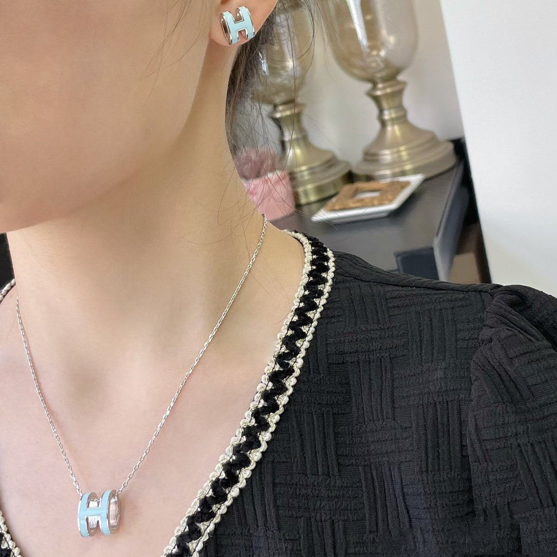 [Mystic]POP H SKY BLUE NECKLACE