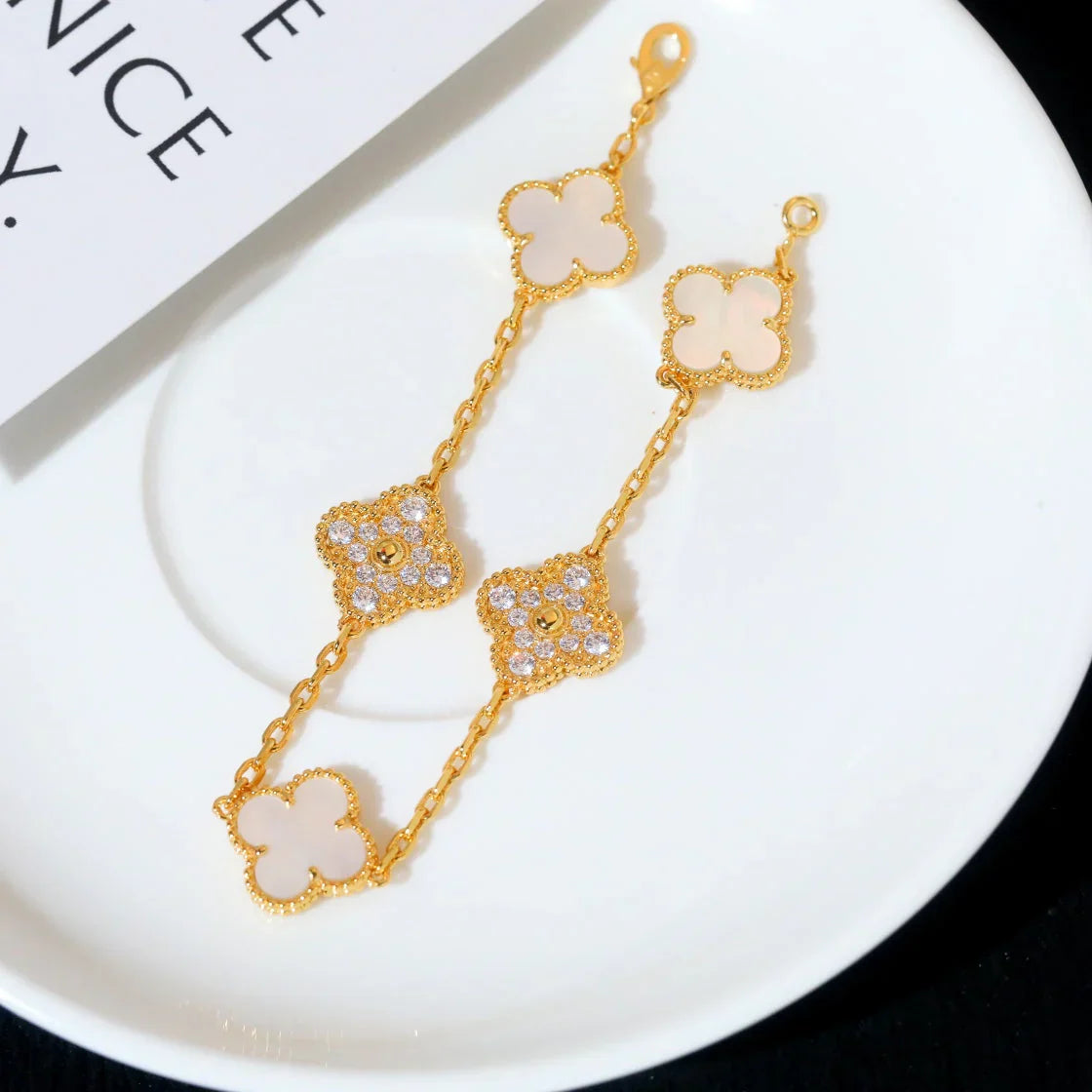 [Mystic]CLOVER WHITE PEARL MOP 5 MOTIF BRACELET COLLECTION