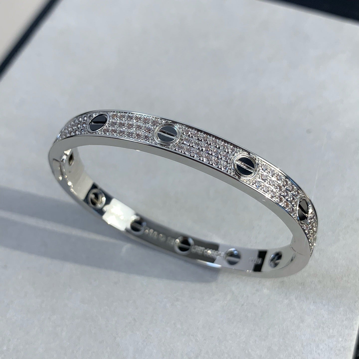 [Mystic]LOVE ブレスレット 6.1mm ダイヤモンドパヴェ セラミック