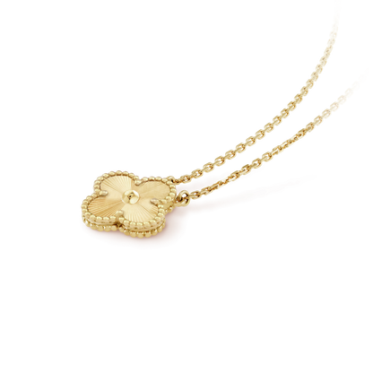 [ミスティック]クローバー 15MM レーザーネックレス