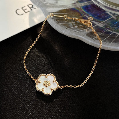 [Mystic]LUCKY WHITE MOP PLUM BLOSSOM ブレスレット