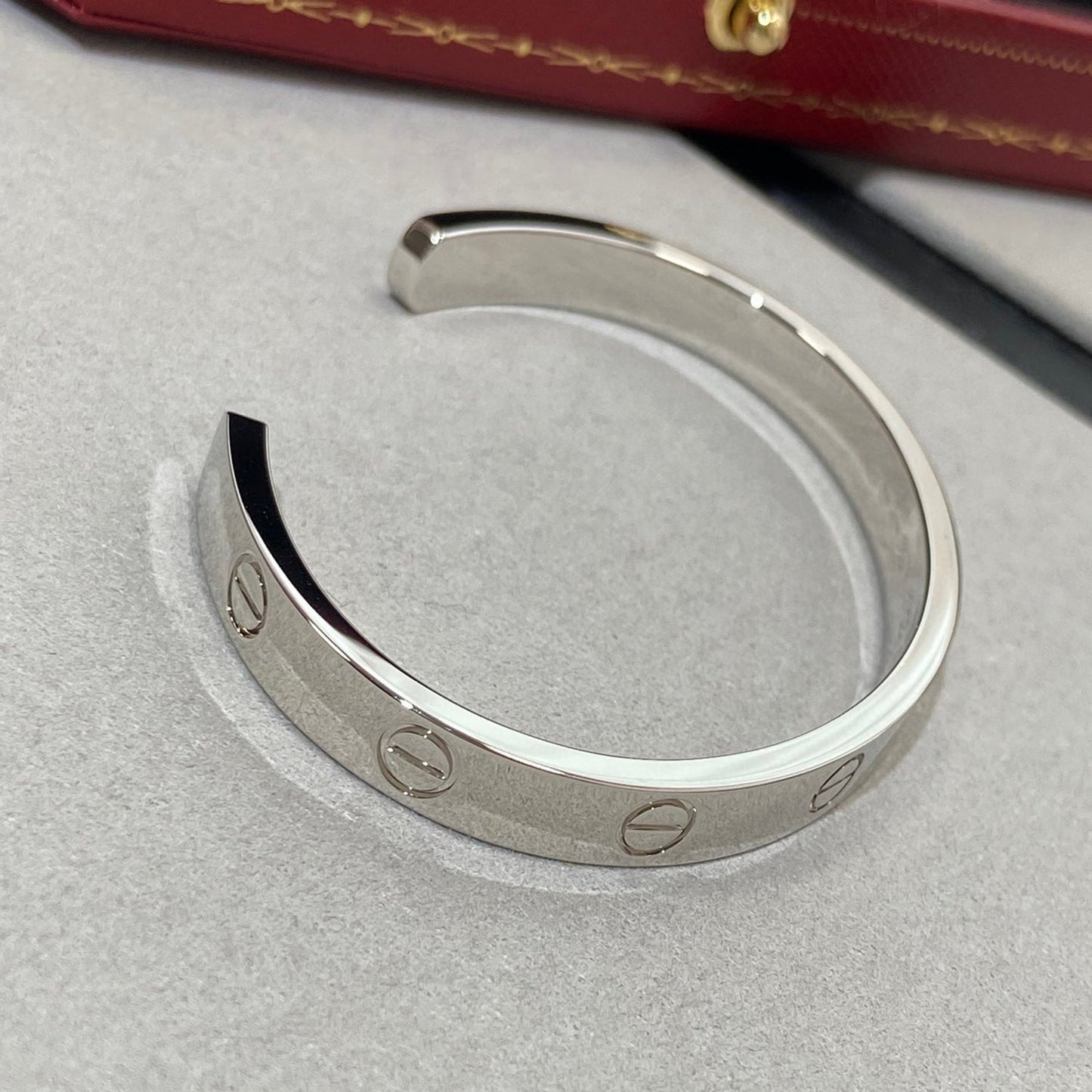 [Mystic]ラブブレスレット 6.1MM 1ダイヤモンド オープンカフ