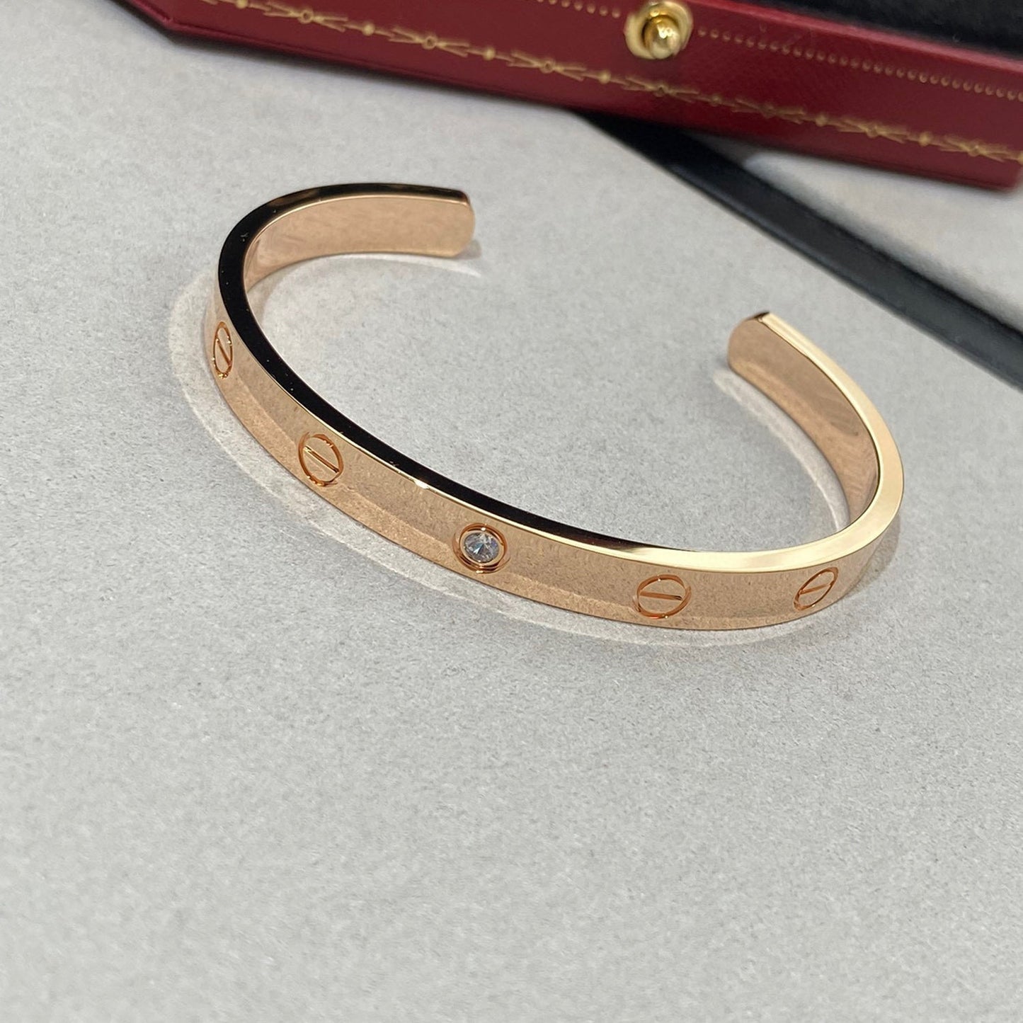 [Mystic]ラブブレスレット 6.1MM 1ダイヤモンド オープンカフ