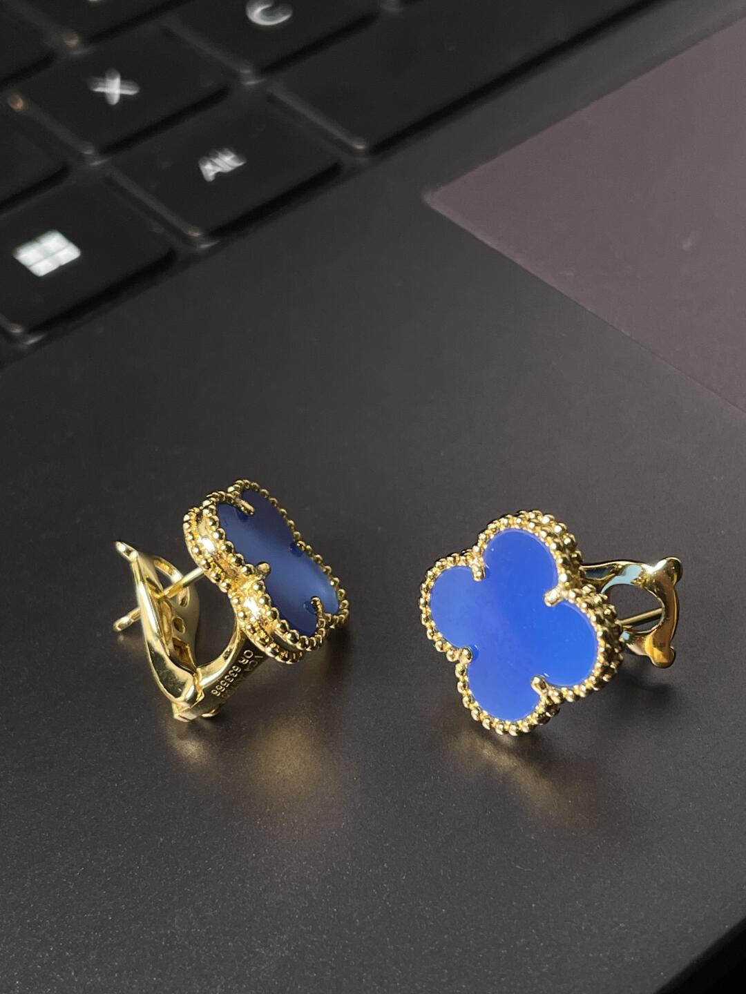 [Mystic] クローバー ラージ (20mm) 1モチーフ ブルーMOP スタッドピアス
