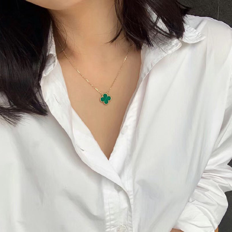[Mystic]CLOVER 15MM MALACHITE SINGLE FLOWER  NECKLACE