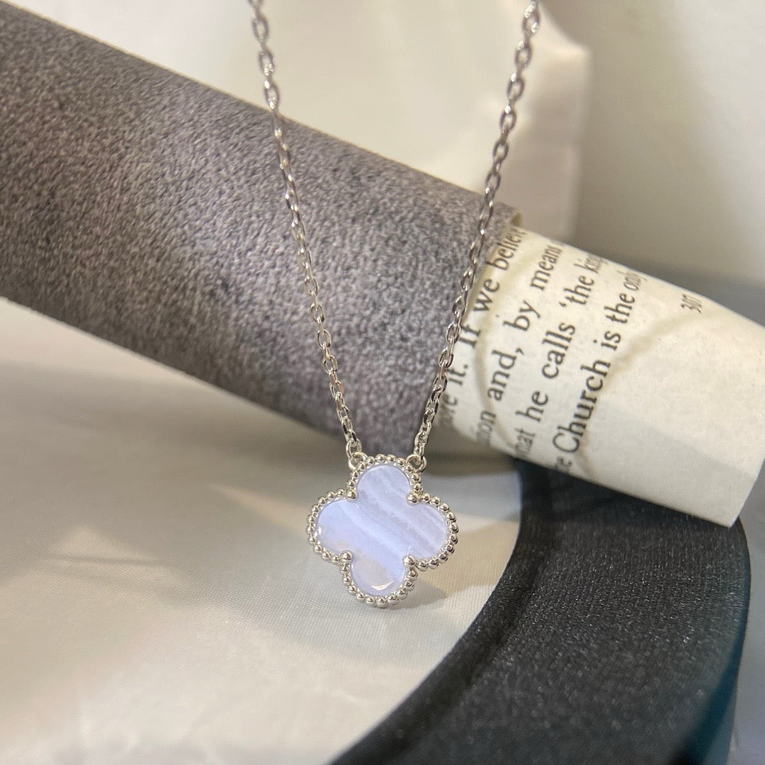 [Mystic]CLOVER 15MM BLUE CHALCEDONY NECKLACE SILVER