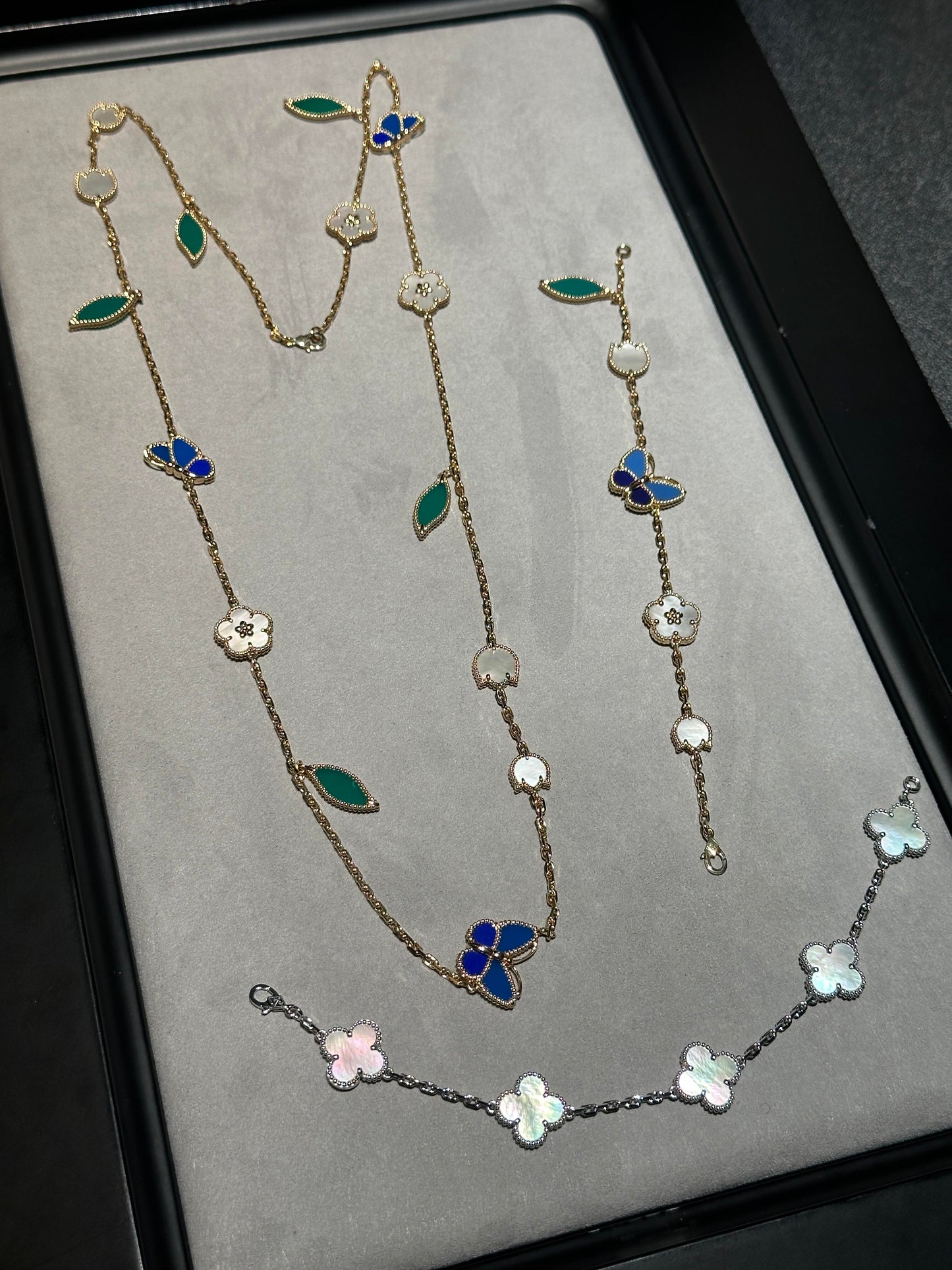 [Mystic] 26 NEW CLOVER 15 MOTIFS LUCKY NECKLACE