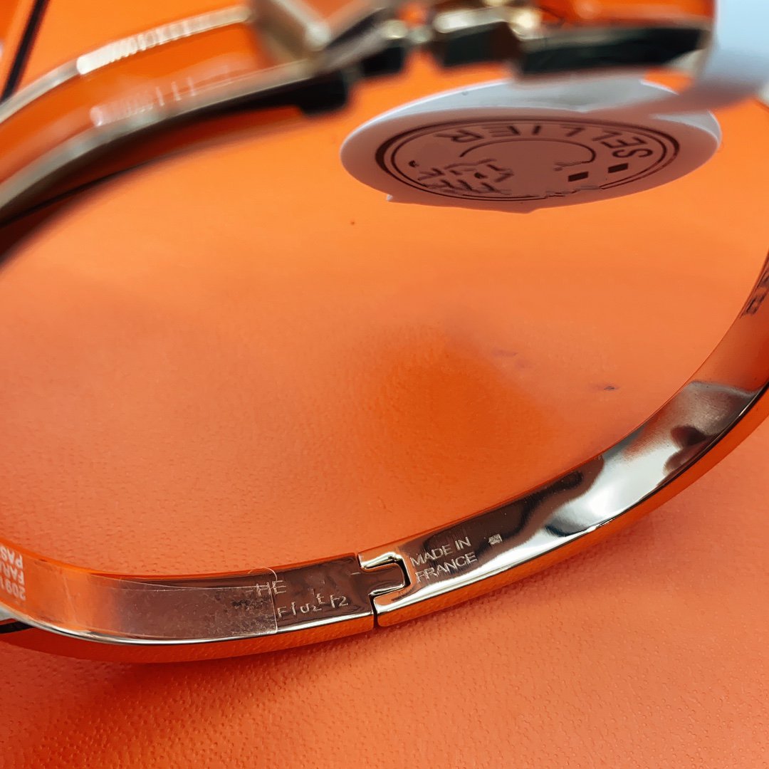 [Mystic]CLASSIC HM CLIC RED 8MM エナメルブレスレット