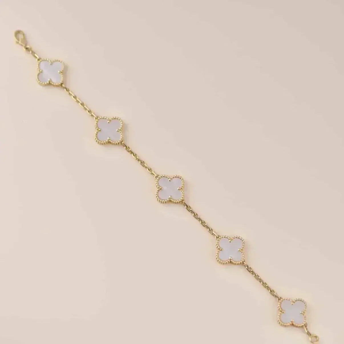 [Mystic]CLOVER WHITE PEARL MOP 5 MOTIF BRACELET COLLECTION